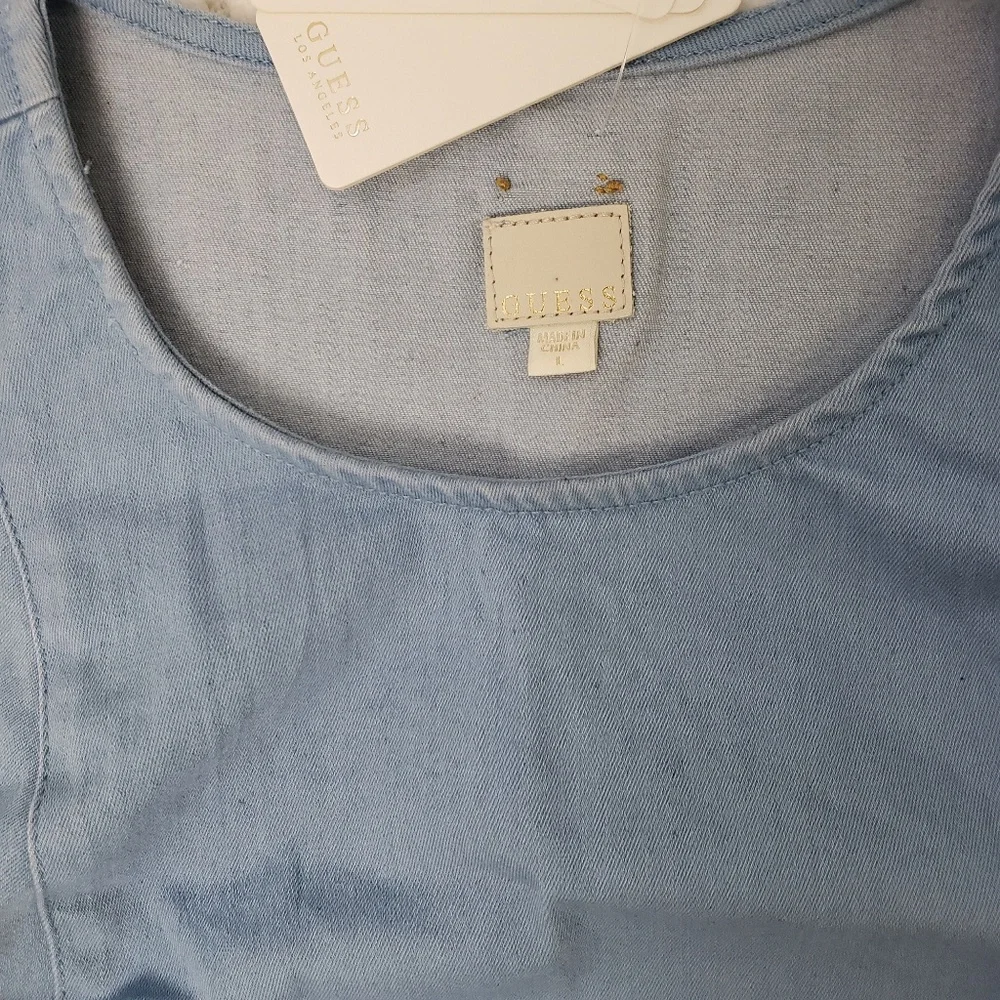 Guess Chambray Crop Top NWT L - Picture 4 of 6